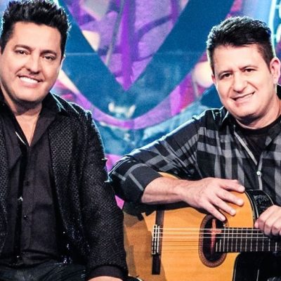 Foto da dupla Bruno e Marrone